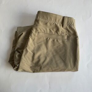 Under Armour Men's 36 Tan Golf Shorts Heat Gear Nylon Polyester Blend 10.5"